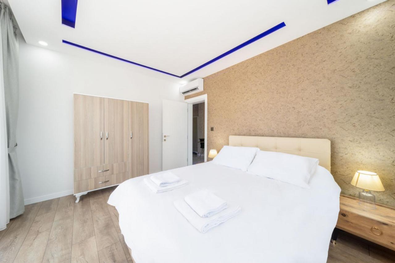 Modern And Central Duplex Apartment Near Beach In Анталия Екстериор снимка